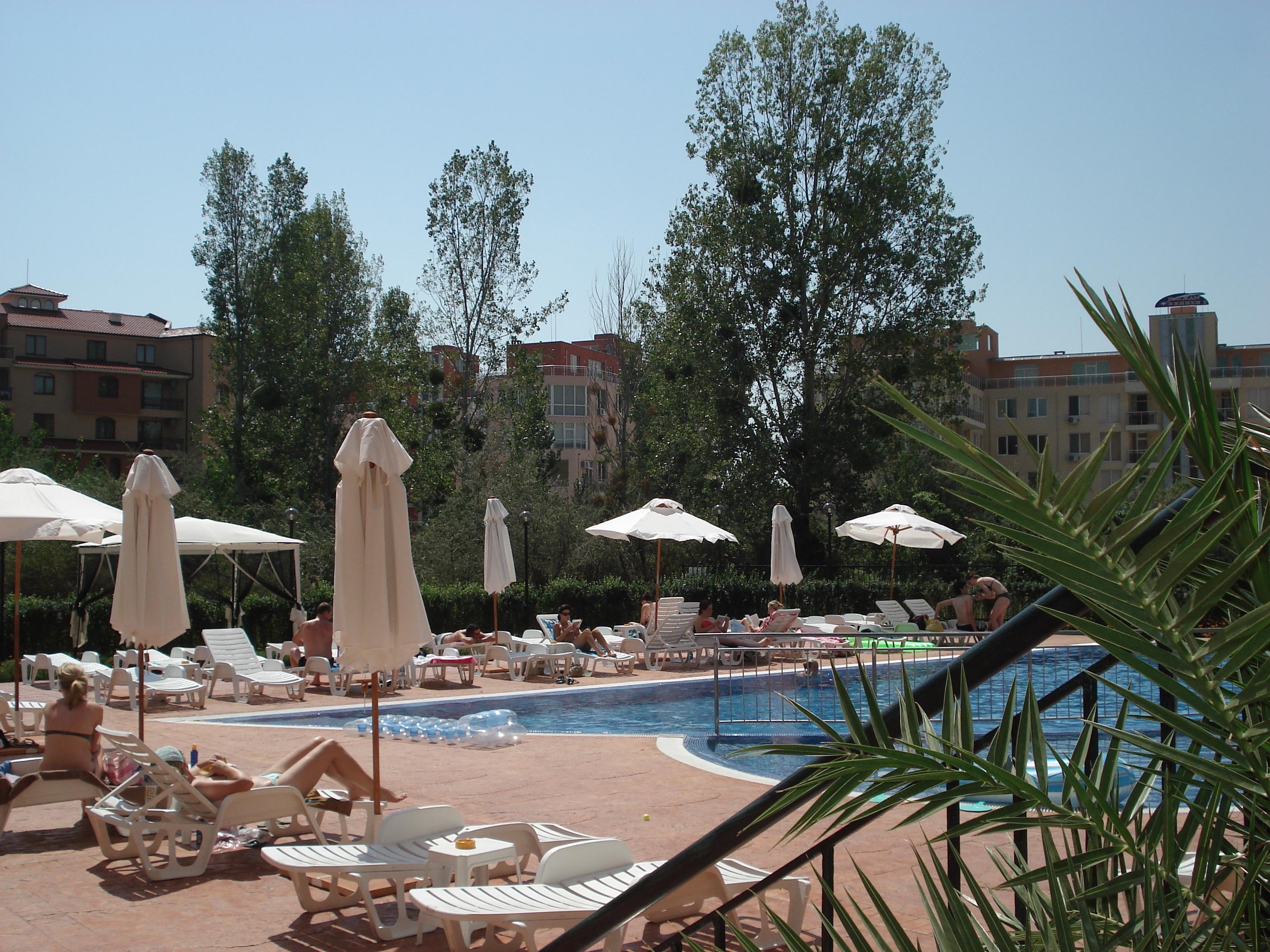 Apart Hotel Happy Sunny Beach Eksteriør billede
