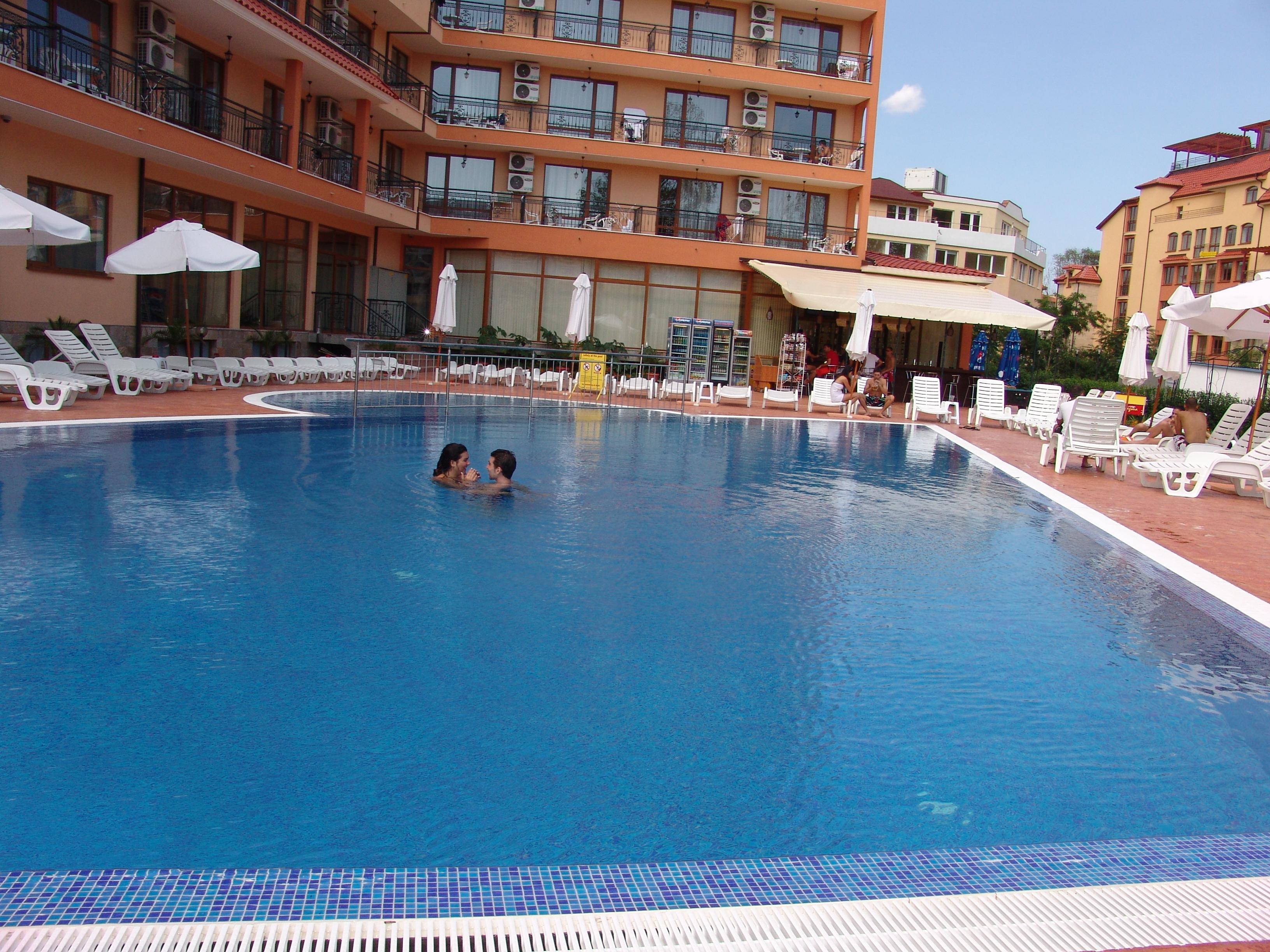 Apart Hotel Happy Sunny Beach Eksteriør billede